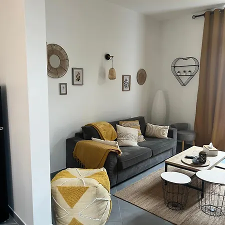 Holiday home La Jolie Petite Maison *